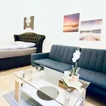 Spacious Cozy 1Br Apt Near To Danube River
